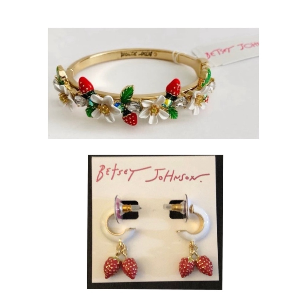 BETSEY JOHNSON SET Strawberries & Blossoms Hinged Bangle Bracelet & Earrings NWT